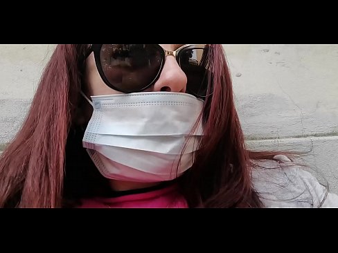 ❤️ Η Νικολέτα εκδικείται τον γείτονά της και κατουράει στο γκαράζ του (Ειδικό Covid19 Ιταλική καραντίνα) Σπιτικό πορνό ❌❤